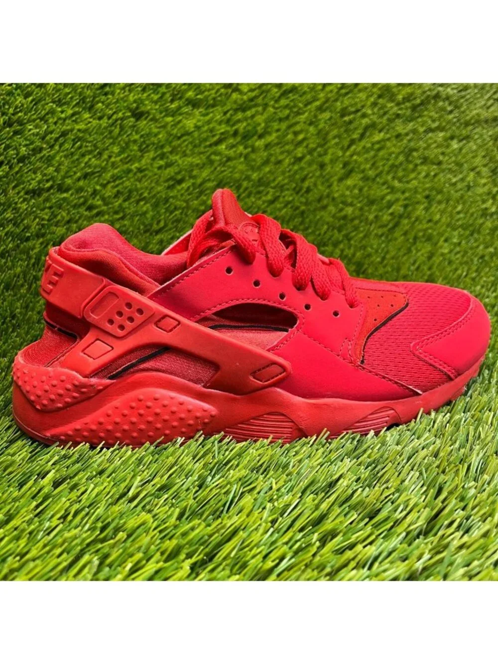Nike Air Huarache Run GS Boys Size 5Y Triple Red Athletic Running Shoes Sneakers